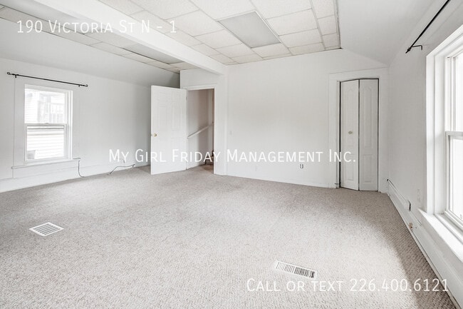 Building Photo - 190 Victoria St N