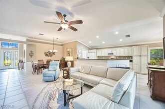 Building Photo - 9078 Shadow Glen Way