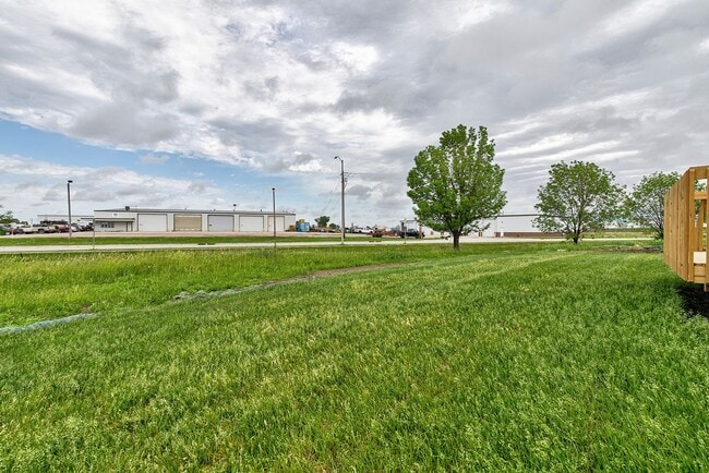 Building Photo - "Rare Find: Spacious Ranch Living at Its Best in Bondurant with the lowest rent ever"