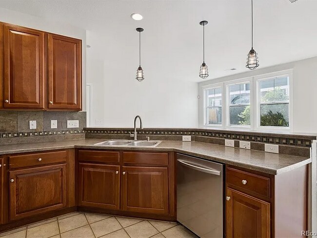 Foto del edificio - 8999 Apache Plume Dr