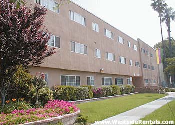 NA - 13129 Oxnard St