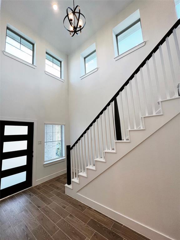 Foto del edificio - 313 Rise Ln