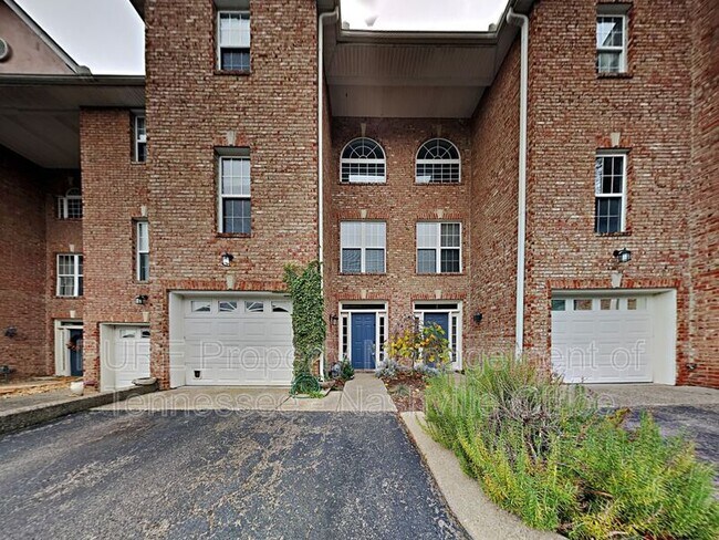 Foto del edificio - 165 Hicks Rd