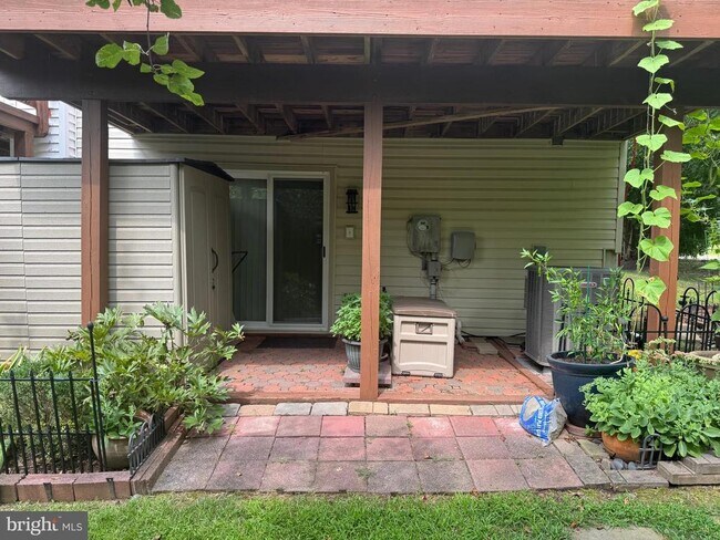 Foto del edificio - 13840 Ashington Ct