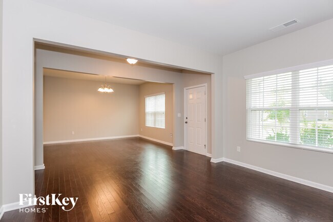 Building Photo - 6014 Eleanor Rigby Rd