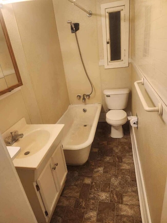 Foto del edificio - 900 Rhomberg Ave