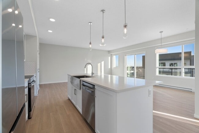 Building Photo - 33 Carringham Gate NW