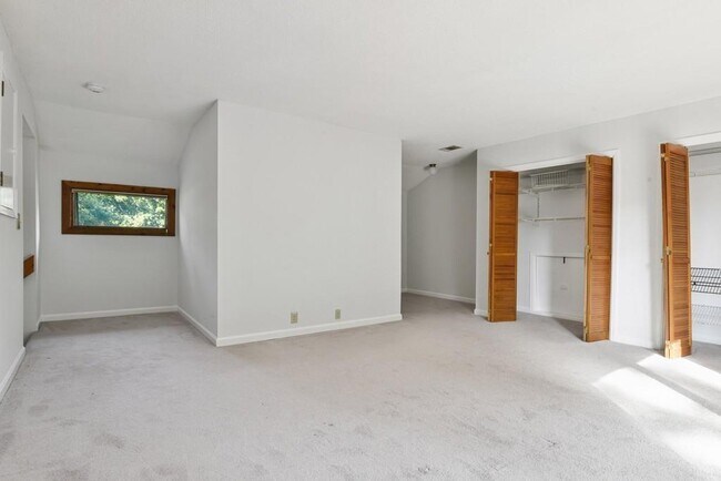 Foto del edificio - 1000 Muirfield Dr NE