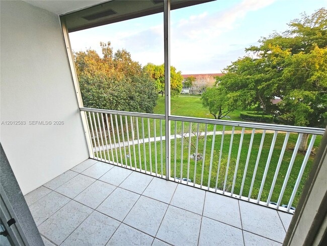 Foto del edificio - 13250 SW 7th Ct