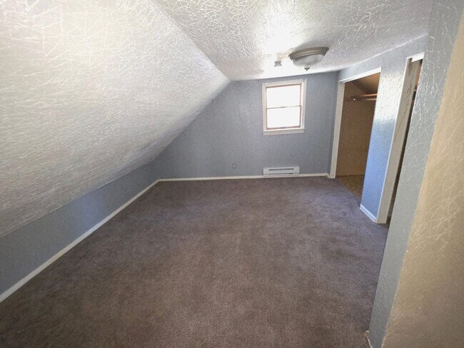 Foto del edificio - 3 Bedroom Single-Family Home