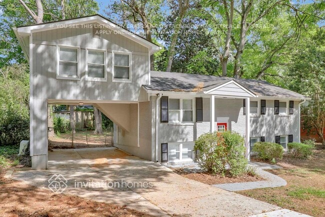 Building Photo - 544 Oakside Dr SW