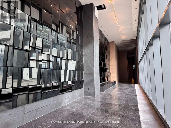 Building Photo - 8 Interchange Wy