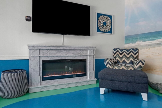 Building Photo - 4465 Clipper Cove