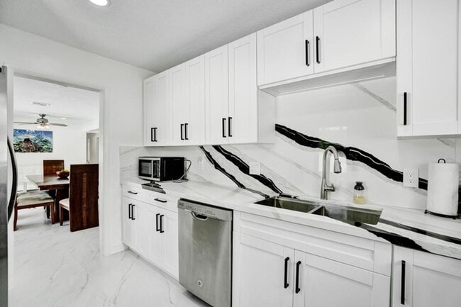 Photo - 1633 SE 5th Ct House