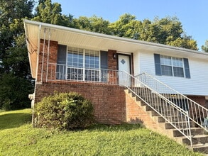 Building Photo - 3638 Missionaire Ave