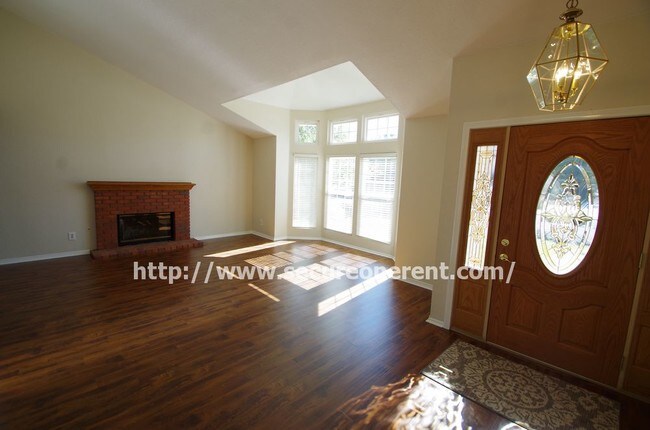 Foto del edificio - 548  Canyon Vista Dr.