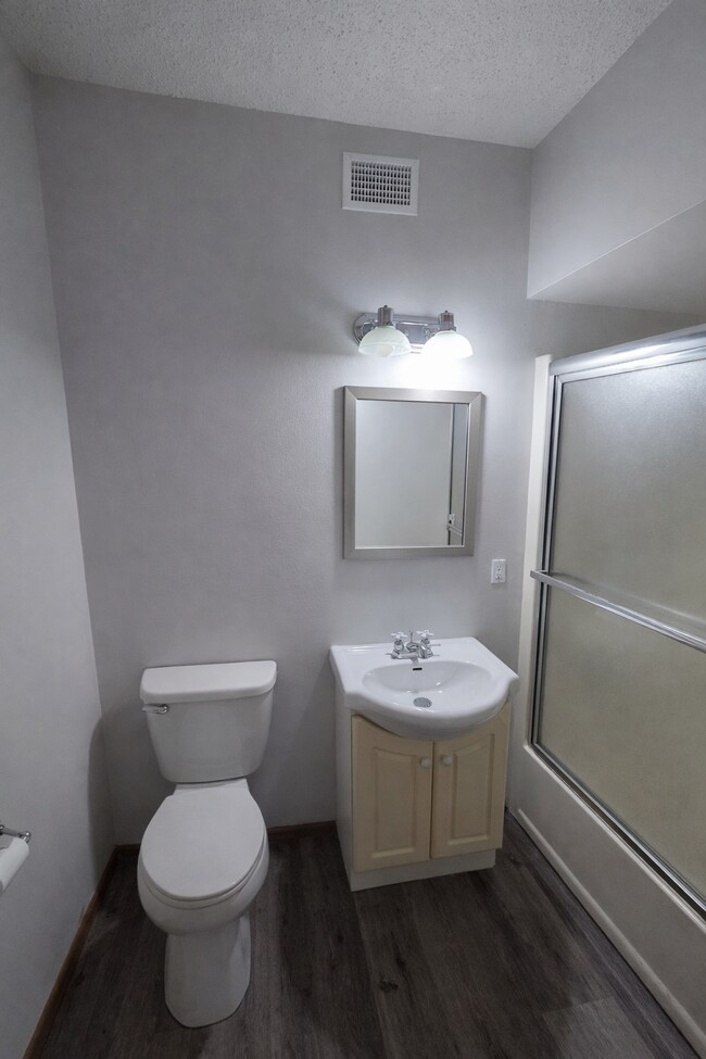 Foto del edificio - 710 Genrich St