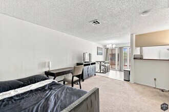 Building Photo - 3600 Bagley Ave