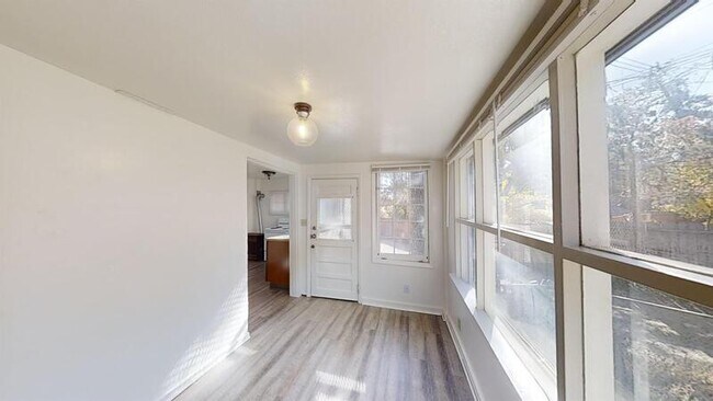 Building Photo - 1803 Cheyenne Blvd