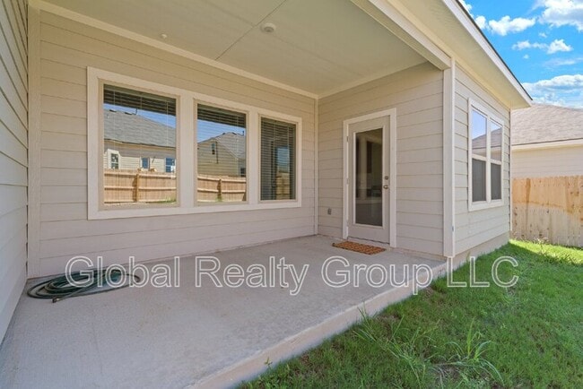 Foto del edificio - 6735 Shiraz Wy