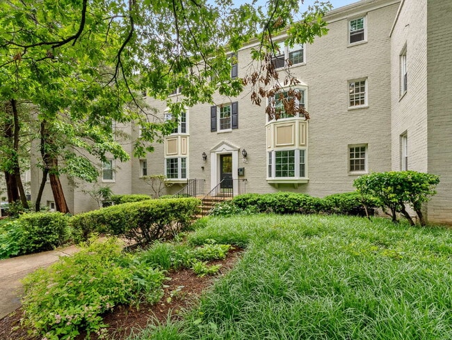 Foto del edificio - Sought-After fully remodeled Park Glen Condo Living in Arlington!
