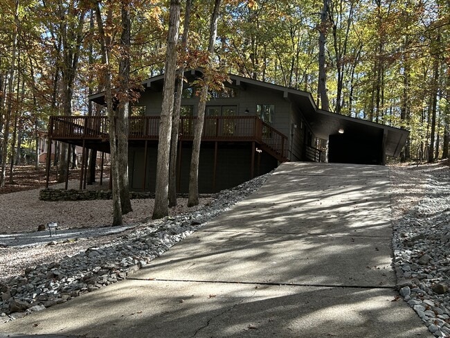 Foto del edificio - 25 Carballo Ln