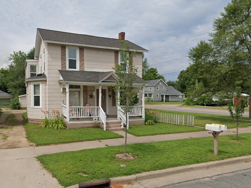 566 Franklin St, Eau Claire, WI 54703 Townhome Rentals in Eau Claire