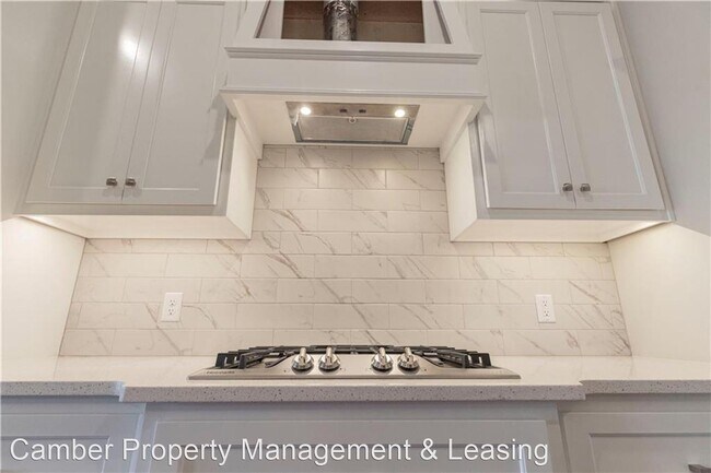 Foto del edificio - 4 br, 3 bath House - 18801 Grove Parkway