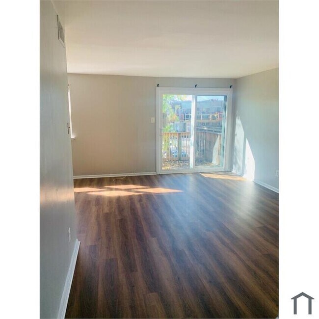 Foto del edificio - 3408 Ashfield Ln