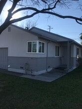 Building Photo - 4500 20th Ave
