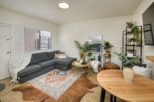 Photo - Las Villas Apartments