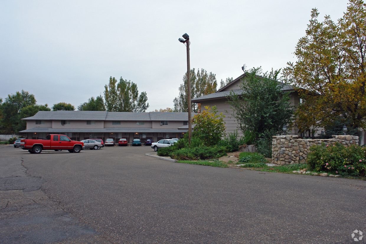 Foto del edificio - Holly Street Apartments