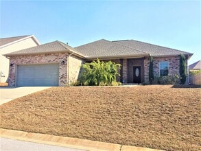 Building Photo - 4555 Hermosa Rd