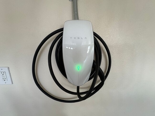 Foto del edificio - 4BR/2BA/2CG, TESLA CHARGER 1765 sq.ft. ren...