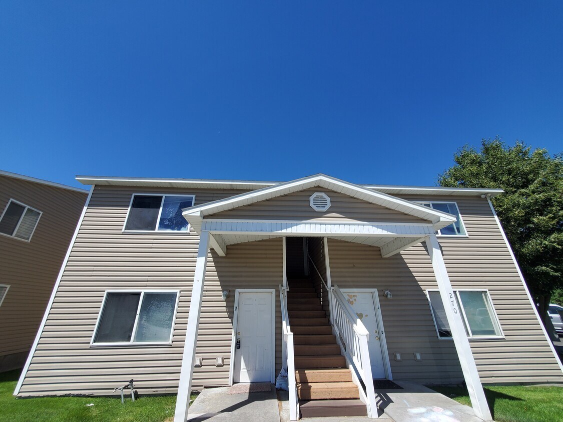 Primary Photo - 270 W Anderson St