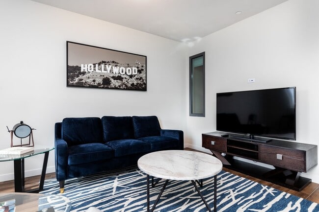 Interior Photo - The Baxter