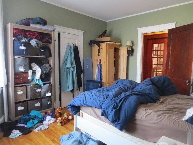 Foto del edificio - 2 Claflin Rd