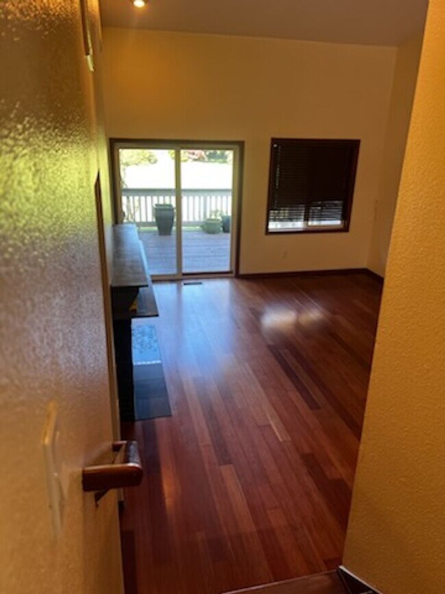 Foto del edificio - Condo with a golf course view