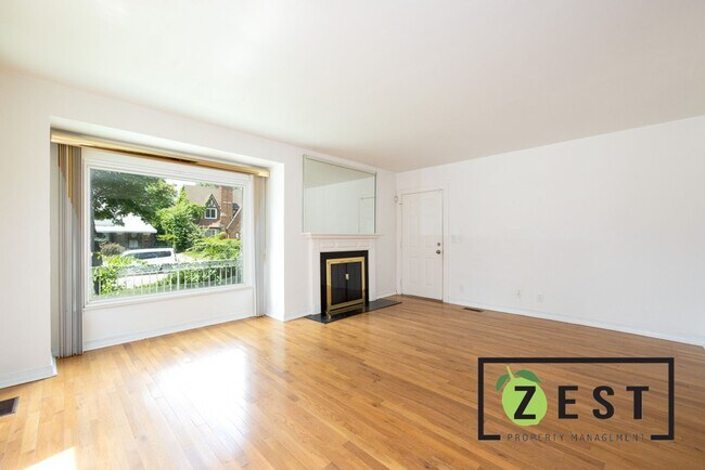 Foto del edificio - 17352 Roselawn St