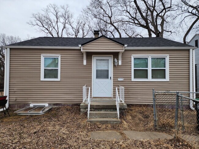 Photo - 3231 N 39th St House