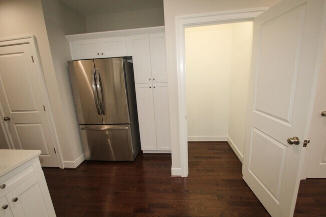 Foto del edificio - 1505 W Cary St