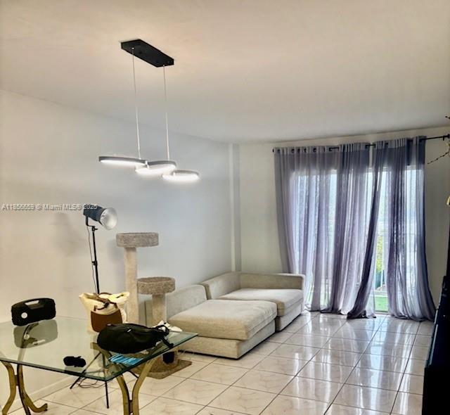 Foto principal - 16465 NE 22nd Ave