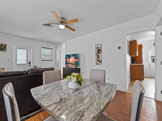 Foto del edificio - 1418 N 16th Ave