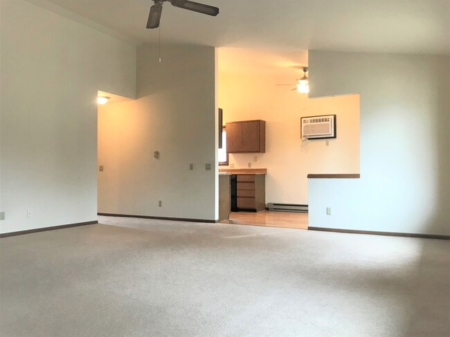 Building Photo - 6748 Jacobs Way