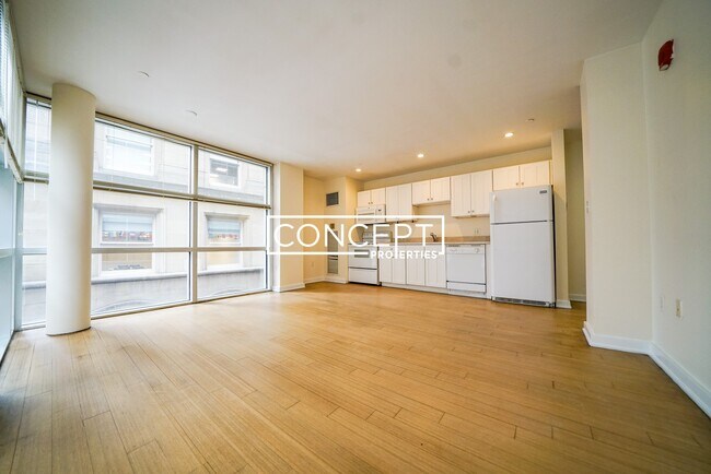 Building Photo - 40 Boylston St