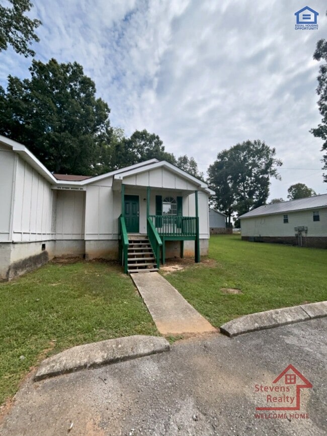 Building Photo - 173 Bybee Woods Dr