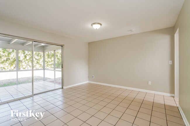 Foto del edificio - 5410 Bayshore Ave