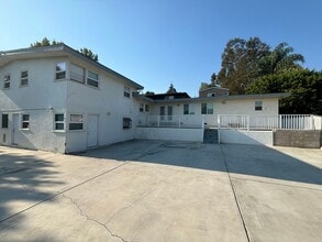 Building Photo - 4931 Campanile Dr