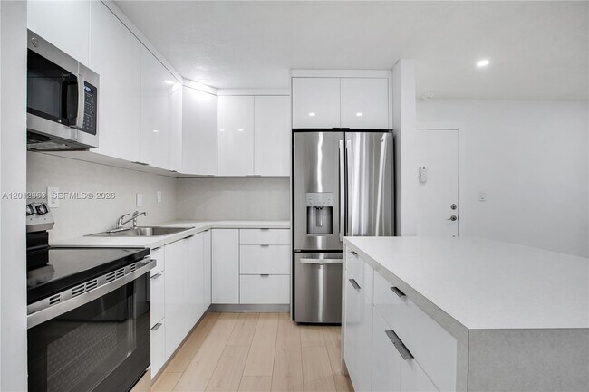 Foto del edificio - 4670 W 13th Ln