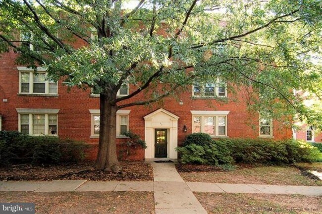 Foto del edificio - 513 Bashford Ln